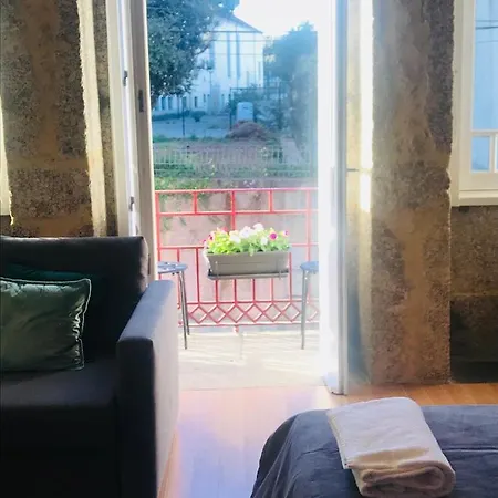 Peter Five Flat By Tonsdeverde Braga